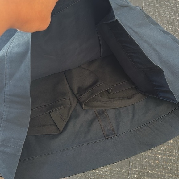 Ralph Lauren Golf navy blue skort with a pink stripe at the waistband size 6 - Picture 3 of 10